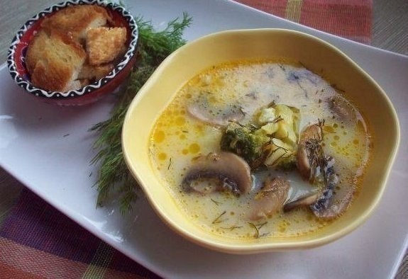 Сырный суп(с шампиньонами и брокколи).Сегодняшний рецепт — очень вкусный сырный суп (вариации супа ...