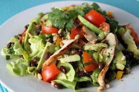 Салат "Объедение" Простой и очень вкусный салат для всей семьи. Тебе понадобится: 200 г ...
