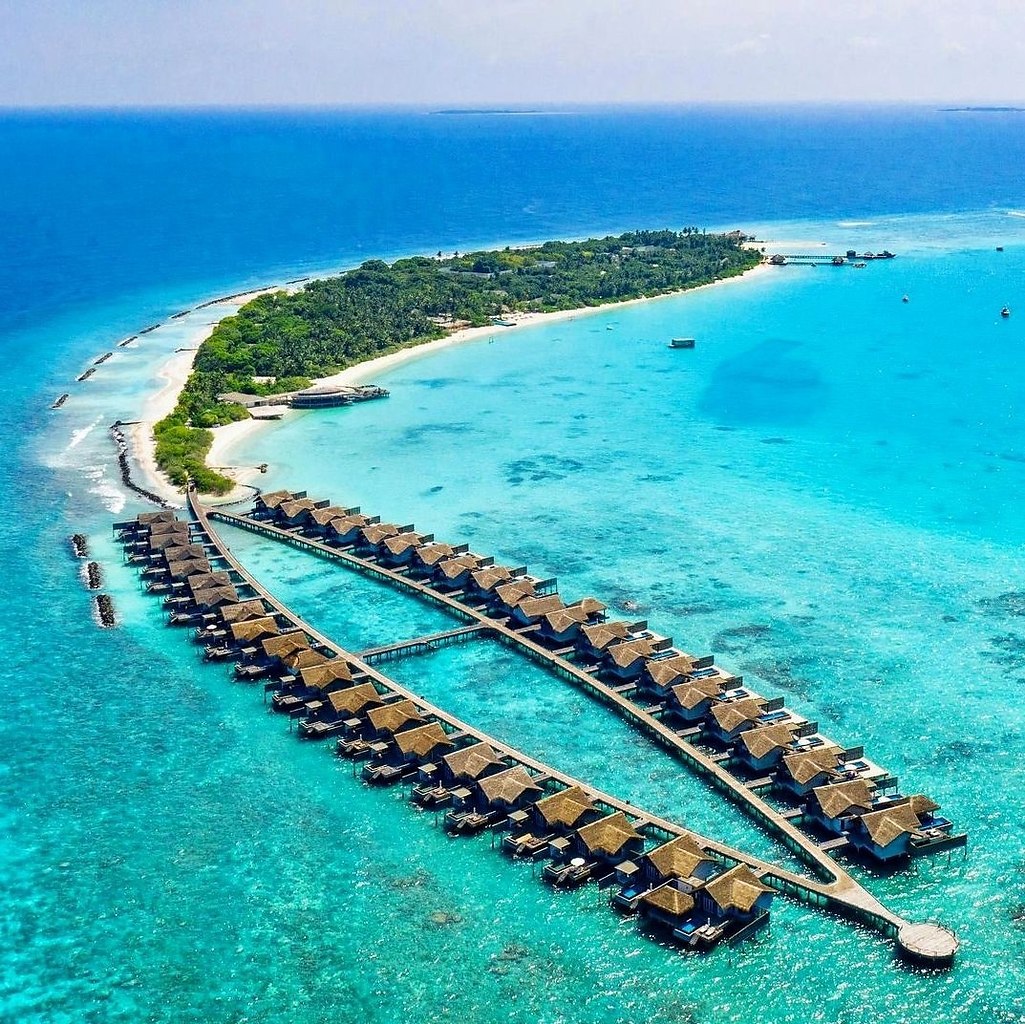 Fairmont Maldives -     , .