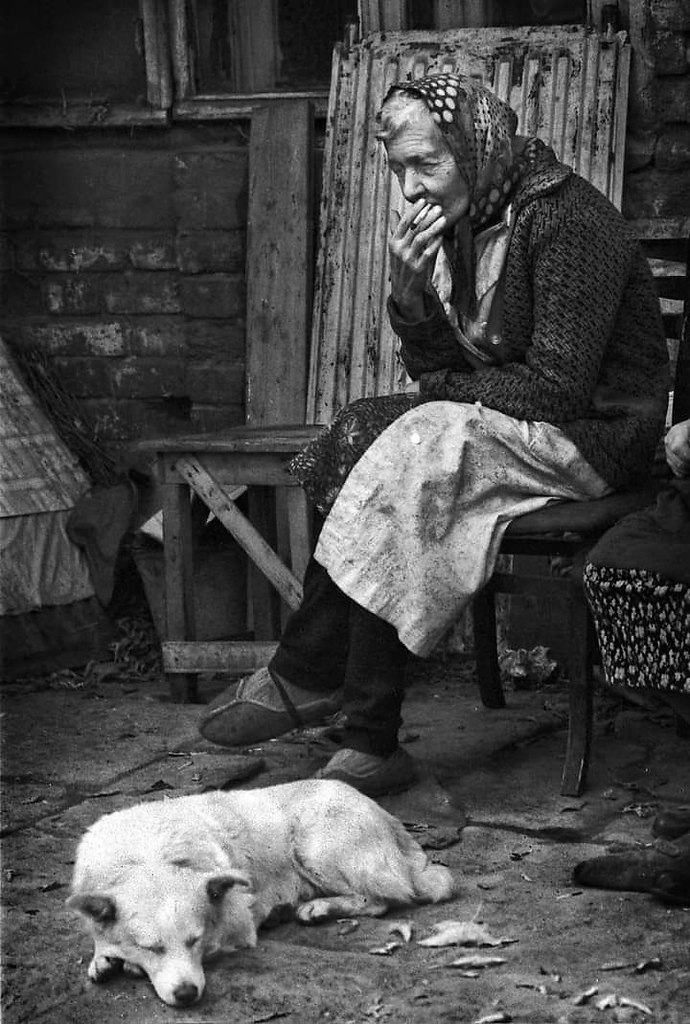 :) Танька.(непридуманная история из жизни) Танька-алкашка, Танька-пьянчужка её зовут в нашем дворе. ...
