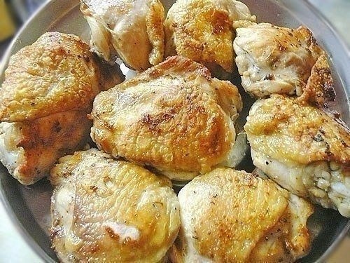 Рис с курицей.Ингредиенты:1 курица на 1,5 кг (8 бедрышек)1 средняя луковица1 морковка1 сладкиой ... - 3