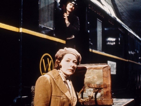 10 ролей Ингрид Бергман: 1. Касабланка / Casablanca — Майкл Кёртиц, 1942 2. Осенняя соната / ... - 10