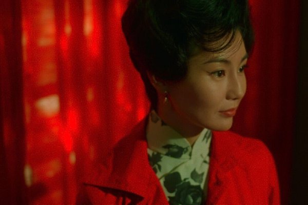 Цвет: красный. В подборке: 1. Любовное настроение / Faa yeung nin wa — Вонг Карвай, 2000 2. Кэрри / ...