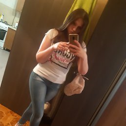 Anna, 28 , 