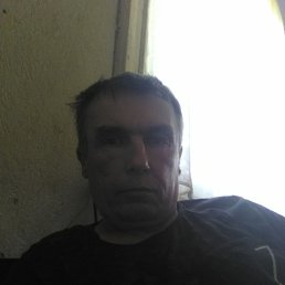 Nikolai, 42, 