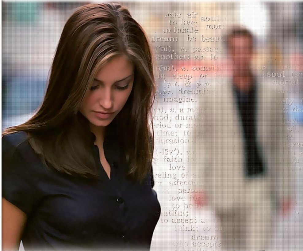 Девушка обернулась. Девушка оборачивается. Девушка обернулась. Оглянулся. Девушка обернулась.