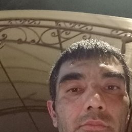 Abdullo, �������, 44 ����