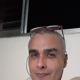 Alejandro, 52, 