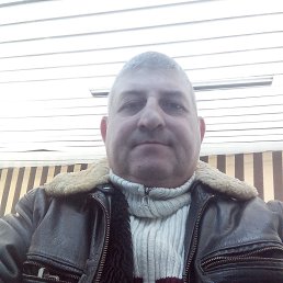 Ivo, 47, 