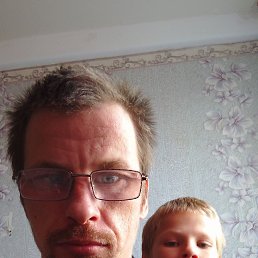Николай, 37, Волхов