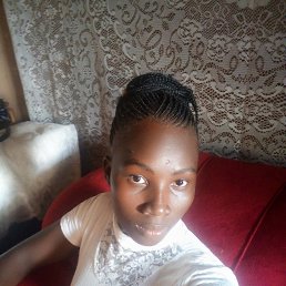 Hellen otieno, 21, 