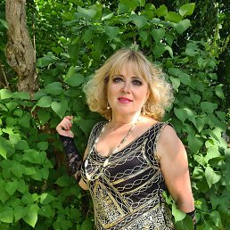 Elena, 61, 