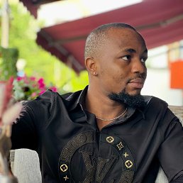 ���� Emmanuel, ������, 37 ��� - ��������� 3 ���� 2023