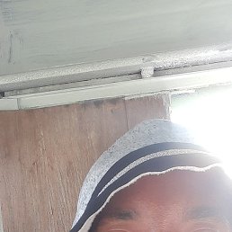 Yanelis, , 42 