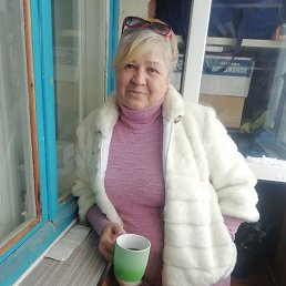 Елена, 57, Майкоп