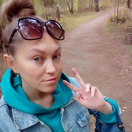 Olesya, 37 , 