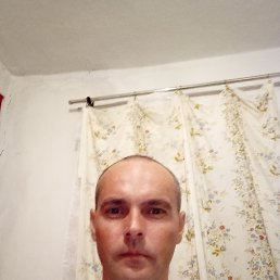 Александр, 38, Акимовка