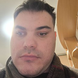 Sandro, ������, 33 ����