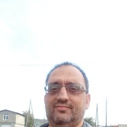 Gevorg, 47, 