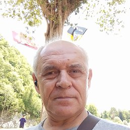 Evgeny, 55, 