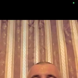 Armen, 47, -