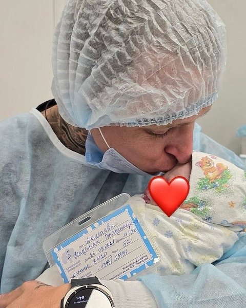 У футболиста Павла Мамаева и его жены Надежды Санько родился сын. Мальчика назвали Павлом. Это уже ... - 3
