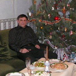 Aleksandr, 64, 