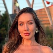 , 32 , Los Angeles