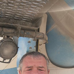 Serghei, 45, 