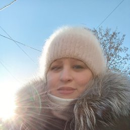 Ludmila, 50, 