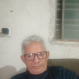 Marlon, 56, 