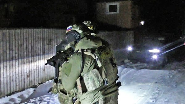 В ФСБ сообщили о нейтрализации террориста, который планировал взрывы в синагоге и московском метро. ...