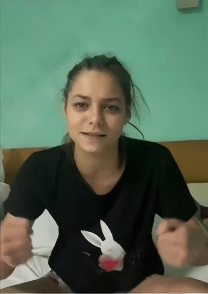 Девчонка, которая отрубилась после 20 шотов, очухалась! Татьяна, которая ещё и в инсте модель, ...