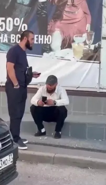  !    !.  -       ...