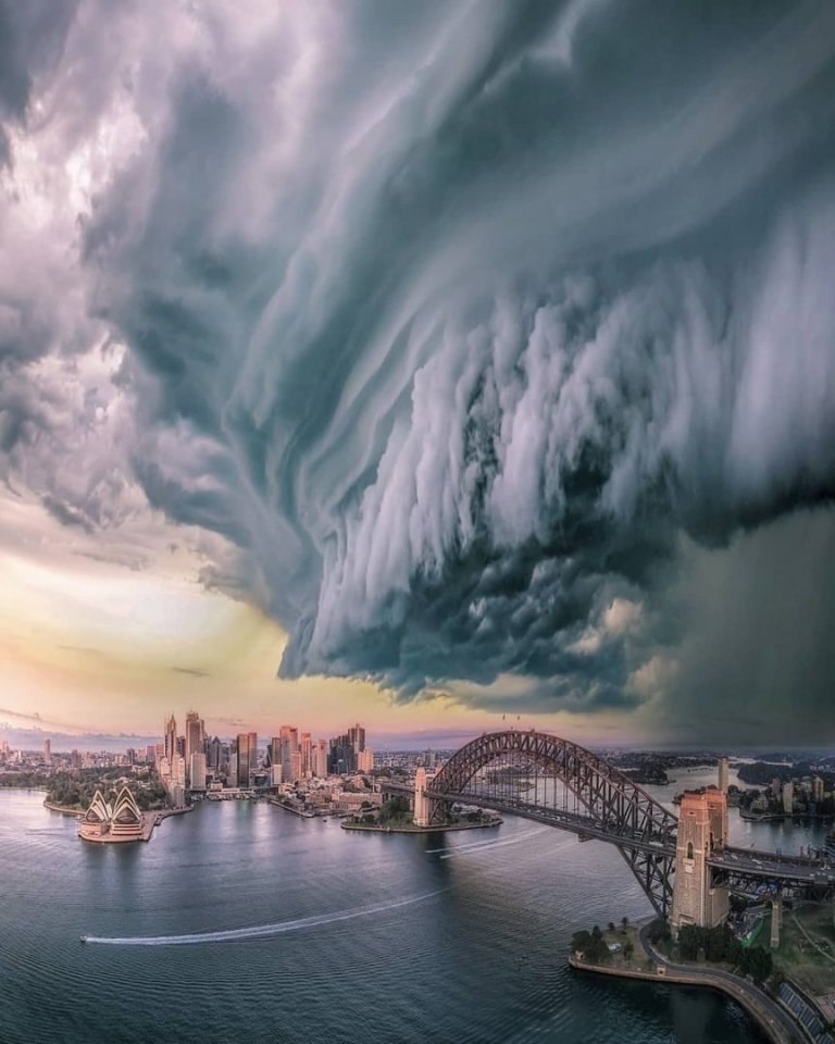 Эти фoтoгpaфии и пyгaют, и зaвopaживaю - 4