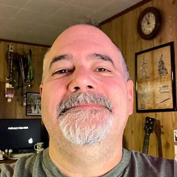 Rich, 49, 
