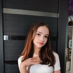 Kseni, 18, 