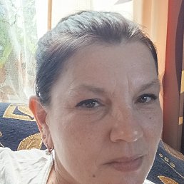 Nina, 45, 