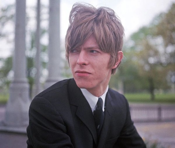 David Bowie, 1966
