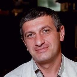 ������, ����, 42 ����