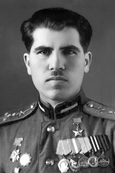 Галецкий Анатолий Кузьмич.Командир дивизиона 206-го гвардейского лёгкого артиллерийского полка (3-я ...