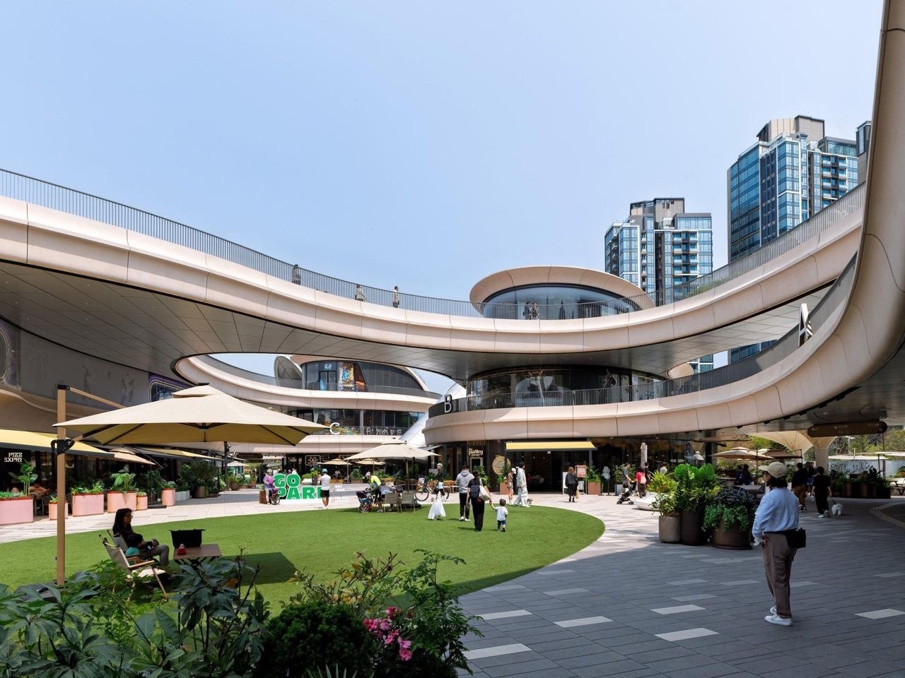 Go Park Sai:    Zaha Hadid Architects  .    ... - 7