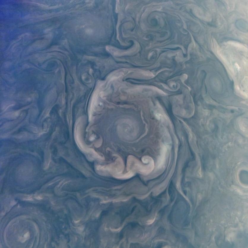 NASA     .   Juno   ... - 3