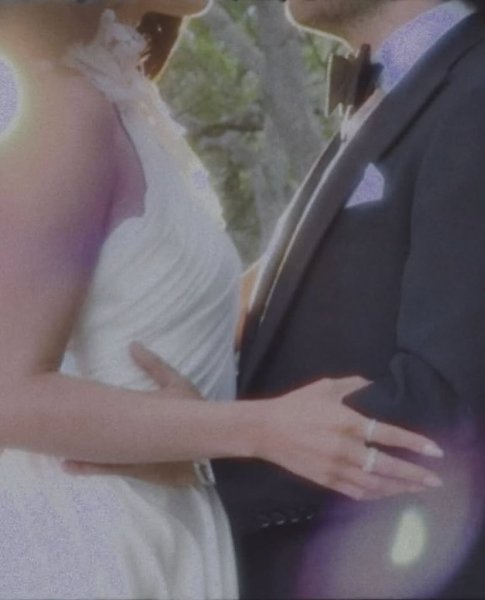 Селена Гомес вышла замуж! 33-летняя певица и актриса вышла замуж за популярного музыкального ... - 2