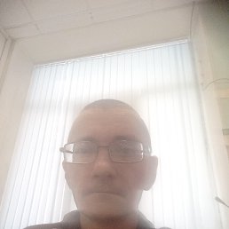 �����, 42 ����, �����������