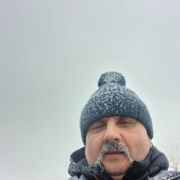 ������, 53 ����, ������������