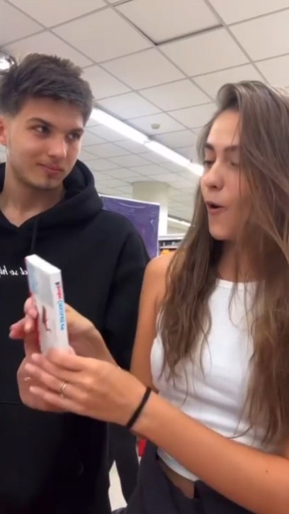 В чём проблема, сама ведь отказалась...