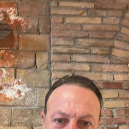 Radomir, 56, 