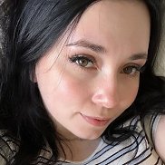 Sarah, 33 , 