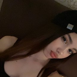 alexandra, 17, 